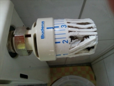 Amica - Bad demoliert